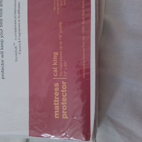 NEW Tulo Smooth Waterproof Mattress Protector - Picture 4 of 7